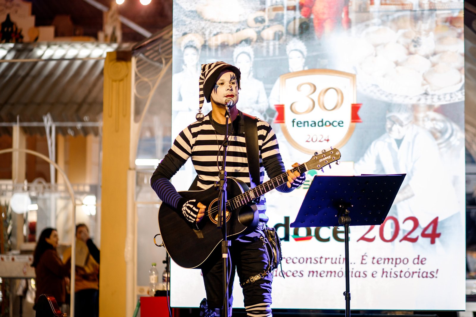 Irreverência no Palco da Cidade do Doce