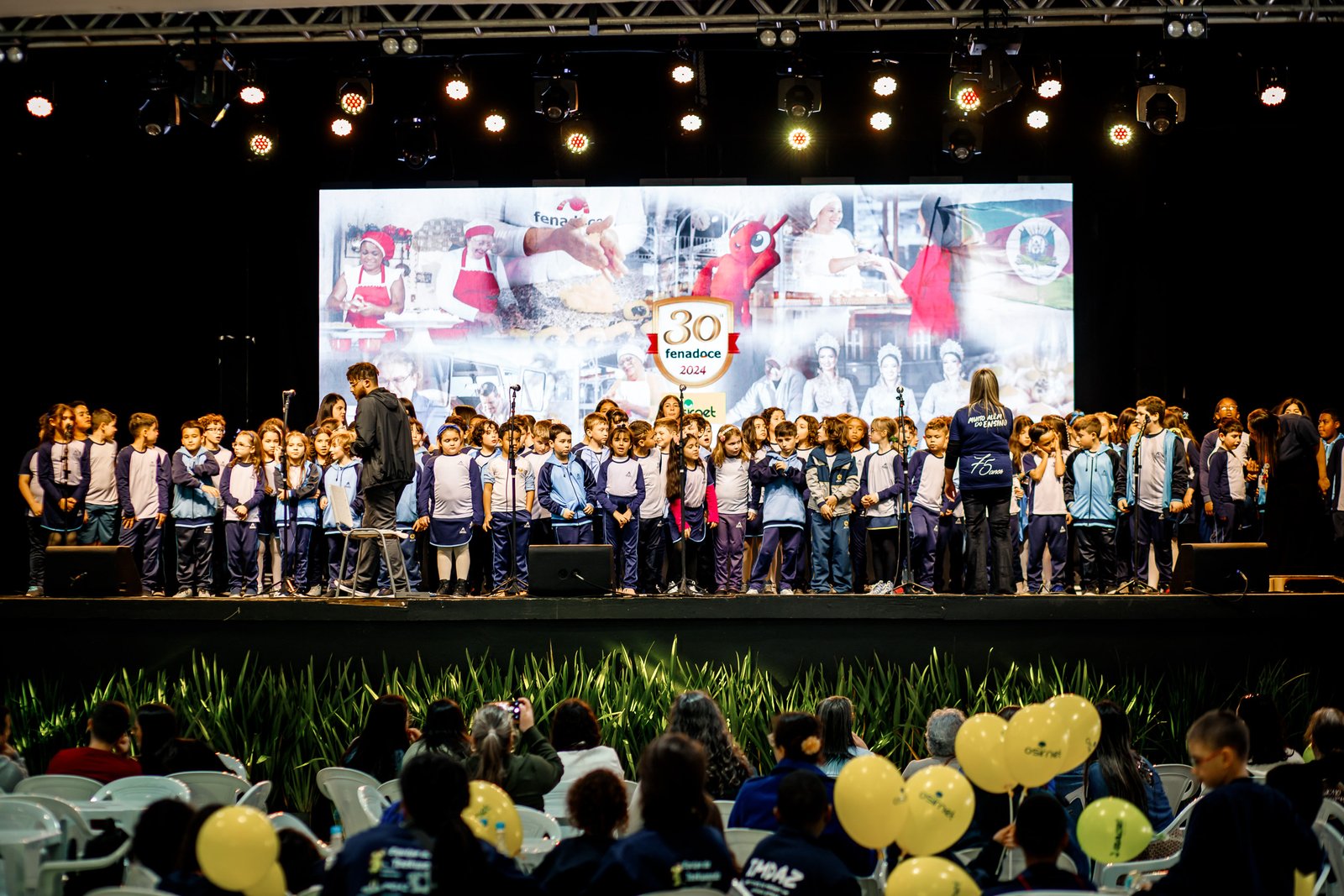 Confira as atrações da última quinta-feira no palco da Praça de Alimentação na 30ª Fenadoce