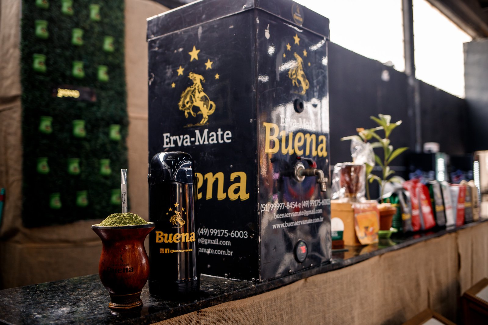 Visitantes da 31ª Fenadoce podem desfrutar de erva-mate e água quente gratuitos para o chimarrão