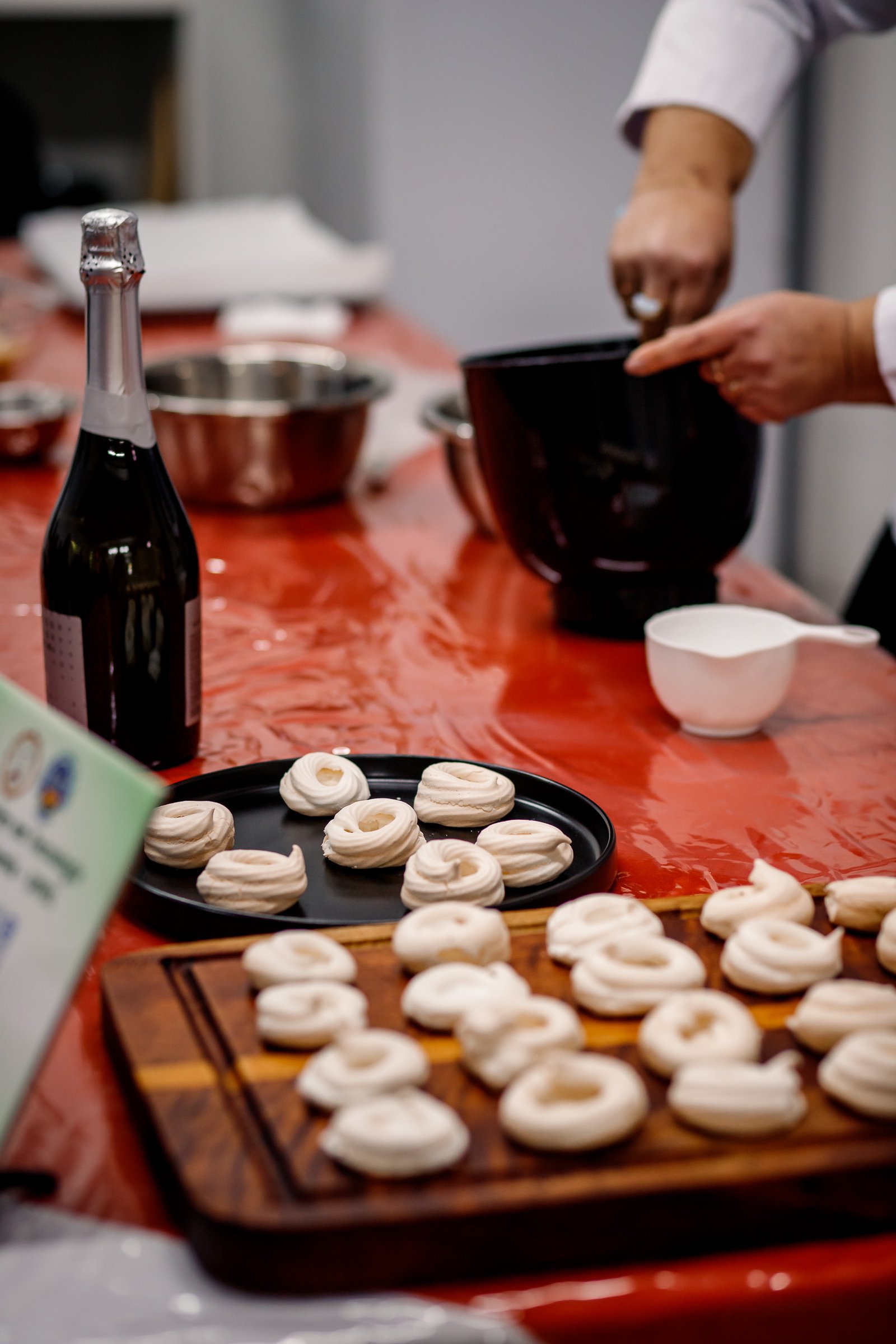 Gastronomia da UFPel promove oficina de Mini Pavlova na 31ª Fenadoce