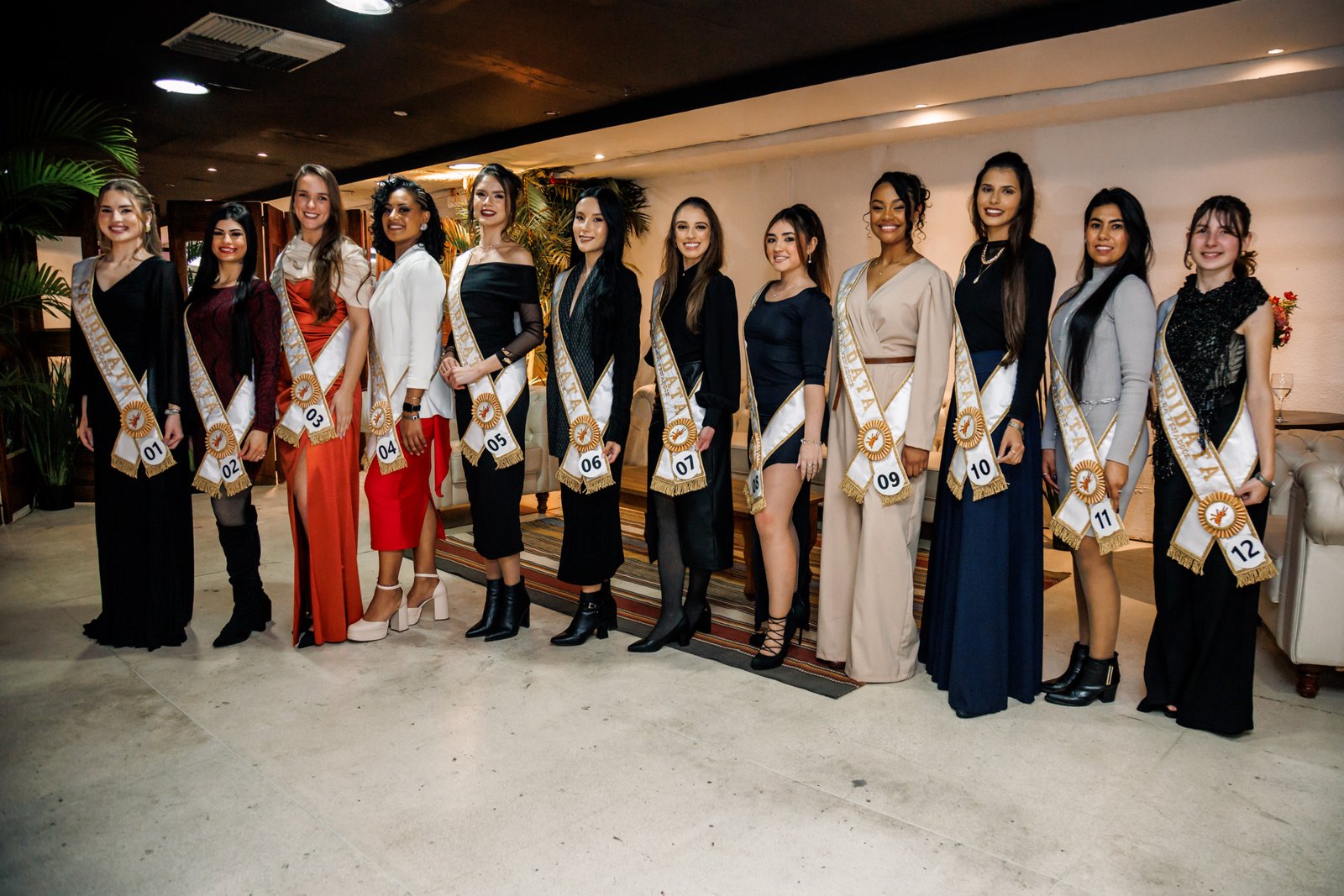 Candidatas a corte de Baronesas de 2026 são apresentadas à imprensa em coquetel