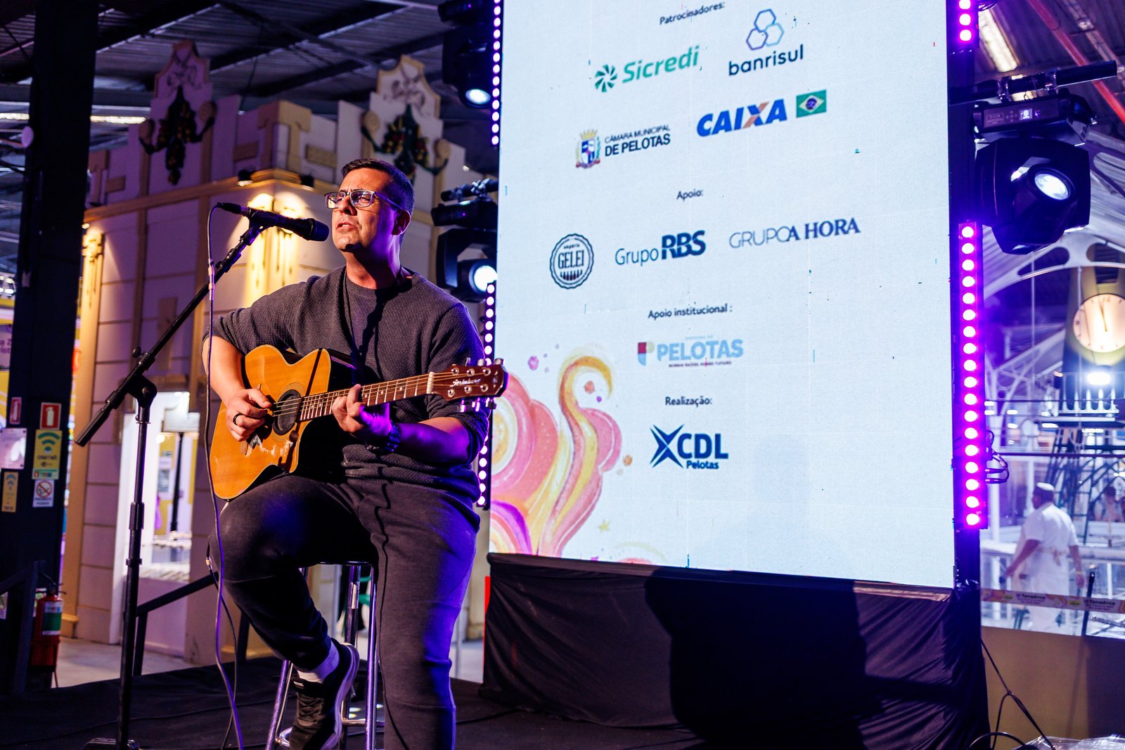 Primeiro fim de semana da Fenadoce será de apresentações tradicionalistas, artistas locais e torneio de xadrez