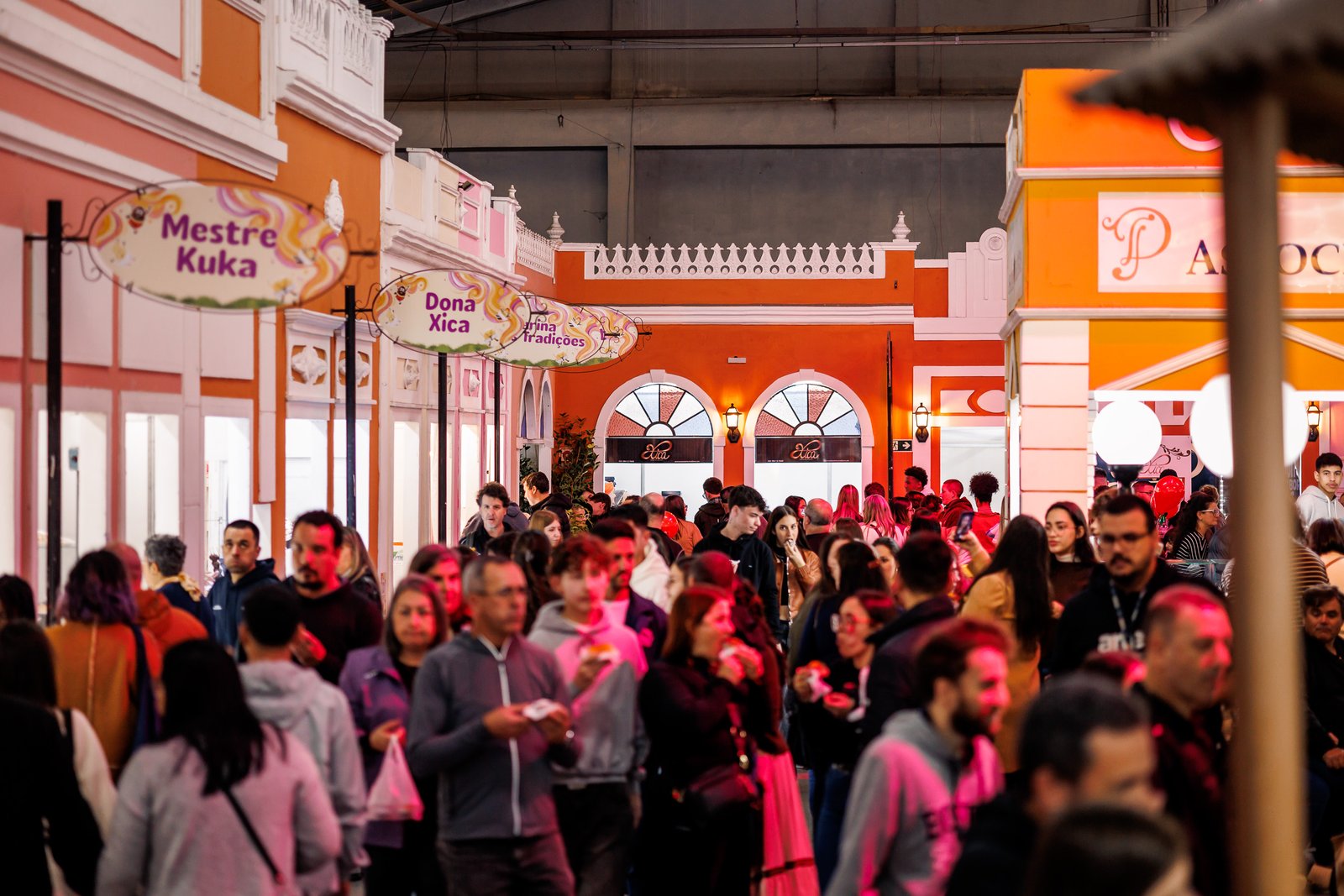 Final de semana atrai turistas e tradicionalistas para a 32ª Fenadoce