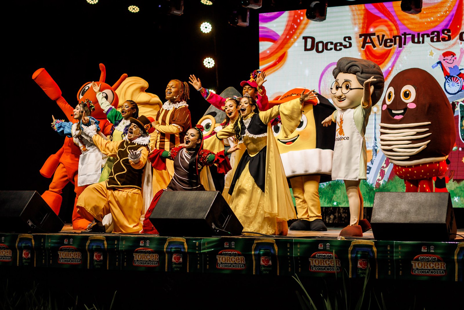 Espetáculo “Doces Aventuras: Uma Jornada Mágica” resgata a memória da tradição doceira