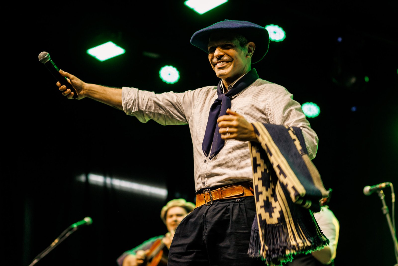Destaque desta segunda-feira (20), Joca Martins leva clássicos ao palco da Fenadoce