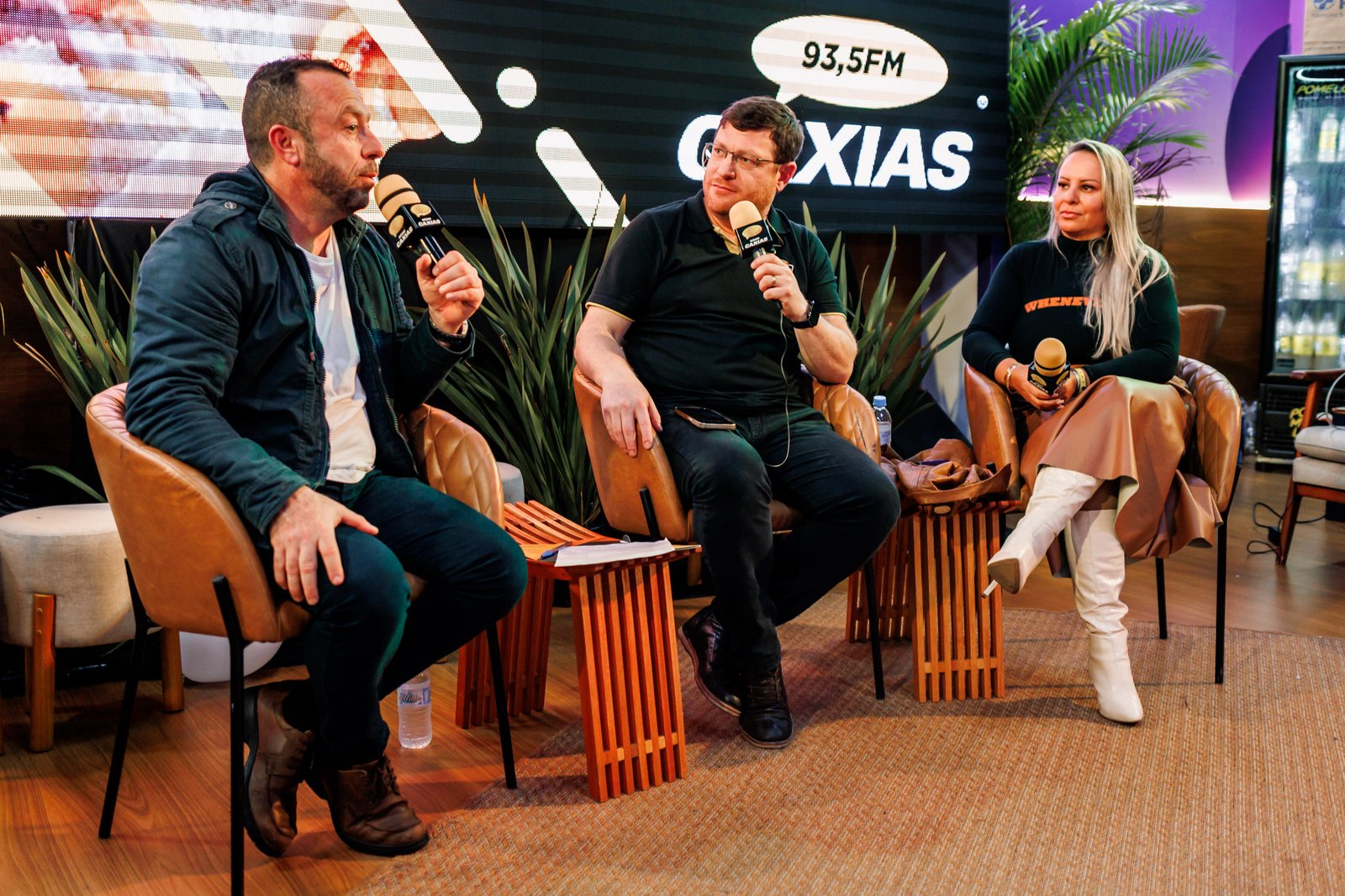 Fenadoce é celebrada em programa ao vivo de comemoração aos 80 anos da Rádio Caxias